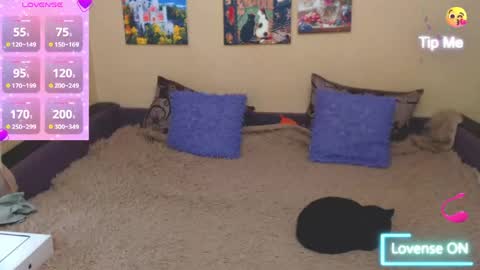 Snapshot of juliasane_ chatting on 06-02-26, 01:46 Jul online show from 06-02-26, 01:46