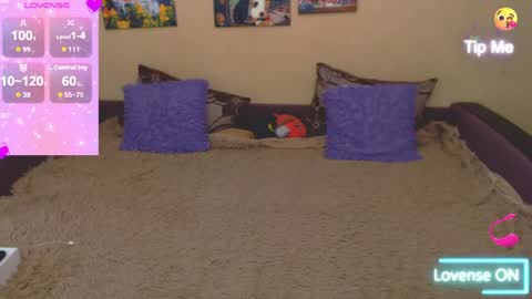 Snapshot of juliasane_ chatting on 06-04-26, 01:06 Jul online show from 06-04-26, 01:06