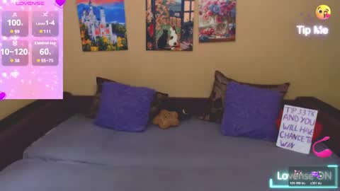Snapshot of juliasane_ chatting on 06-08-26, 01:55 Jul online show from 06-08-26, 01:55
