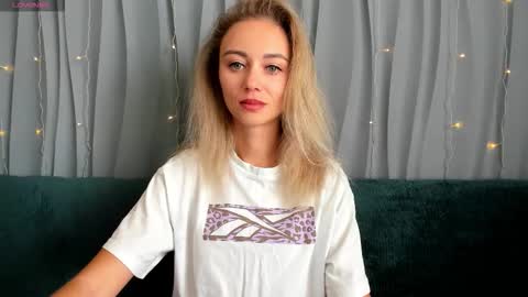 Yulya online show from 09-18-25, 03:41