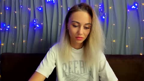 Yulya online show from 01-15-26, 04:28