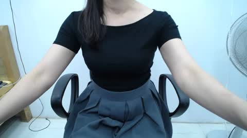 julie9x online show from 06-11-26, 09:46
