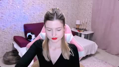 Julie online show from 01-10-25, 04:20