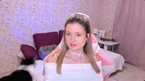 Julie online show from 01-27-25, 07:13