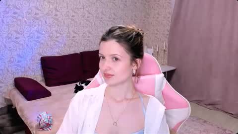 Julie online show from 02-23-25, 06:34