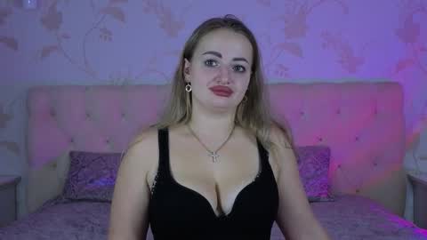 JulieDevis online show from 10-29-25, 07:10