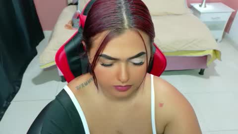 Snapshot of julieeta_castillo chatting on 05-07-26, 02:55 julieta online show from 05-07-26, 02:55