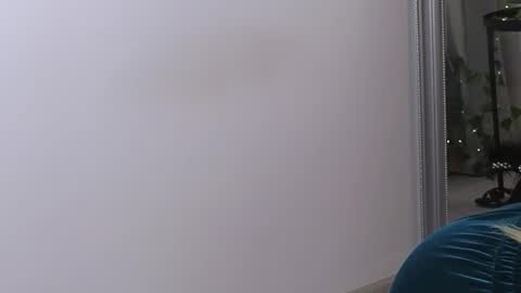 Snapshot of juliejuliette chatting on 02-22-25, 08:53 Julia online show from 02-22-25, 08:53