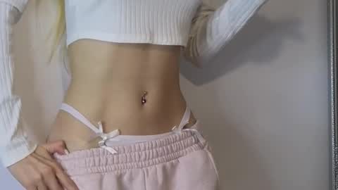 Snapshot of juliejuliette chatting on 10-21-25, 07:25 Julia online show from 10-21-25, 07:25