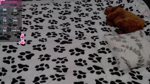 Snapshot of julieqt chatting on 02-16-25, 06:21 julieqt online show from 02-16-25, 06:21