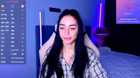 juliet_lu online show from 03-18-26, 08:17