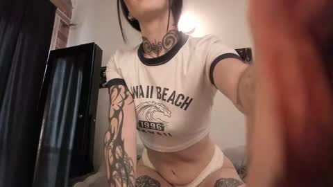 juliet_sourire online show from 02-12-25, 02:43