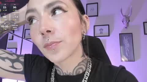 juliet_sourire online show from 09-18-25, 02:08