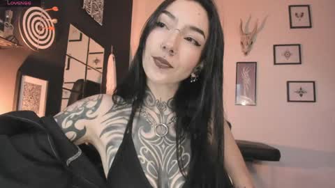 Snapshot of juliet_sourire chatting on 05-15-26, 01:51 juliet_sourire online show from 05-15-26, 01:51