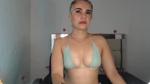 julieta__fox_ online show from 01-13-25, 07:00