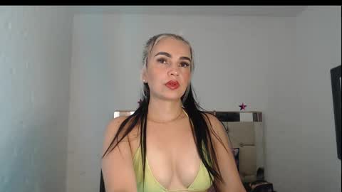 julieta__fox_ online show from 01-15-25, 03:11