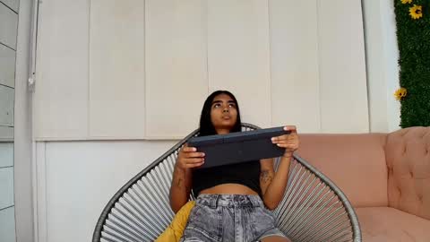 Juli online show from 12-29-24, 07:32