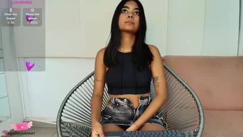 Juli online show from 01-04-25, 07:23