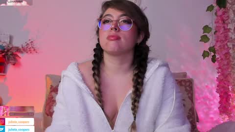 Juli  online show from 02-07-25, 04:37