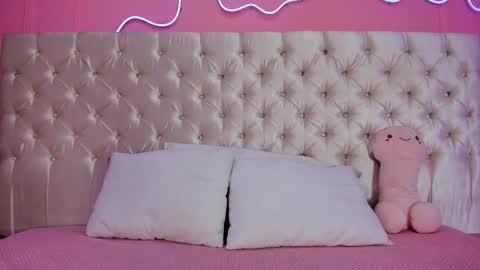 Julieta  online show from 02-17-26, 12:12