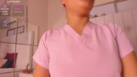 Snapshot of julieta_flower chatting on 01-14-26, 01:39 Julieta IG juietaflower06 online show from 01-14-26, 01:39