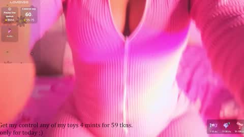 Snapshot of julieta_flower chatting on 02-28-26, 11:00 Julieta IG juietaflower06 online show from 02-28-26, 11:00