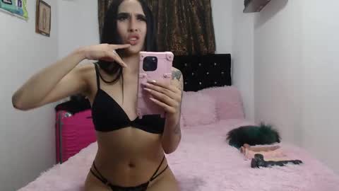 Julieta.  online show from 04-30-26, 09:04