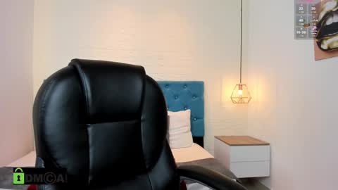 Julieta Mille online show from 09-10-25, 11:43