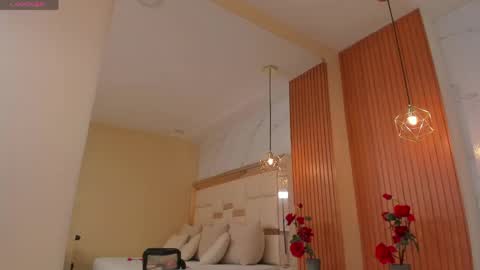 Snapshot of julieta_rose__ chatting on 05-28-26, 10:51 online show from 05-28-26, 10:51