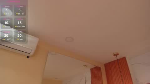Snapshot of julieta_rose__ chatting on 05-30-26, 08:17 online show from 05-30-26, 08:17