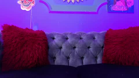  Julieta  online show from 02-19-25, 11:49