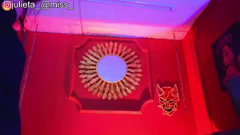 Snapshot of julieta_russell chatting on 07-24-26, 12:03 Julieta online show from 07-24-26, 12:03