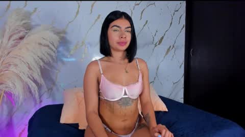 Julieth Gomez online show from 12-21-25, 01:13