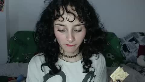 Julieta Jaguar online show from 12-17-24, 01:27