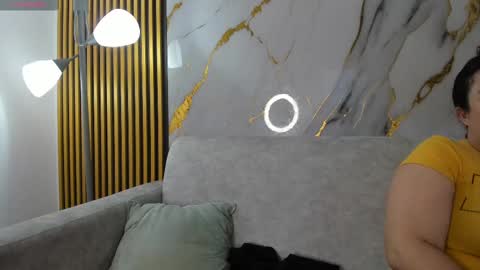 julietakane online show from 09-21-25, 04:03