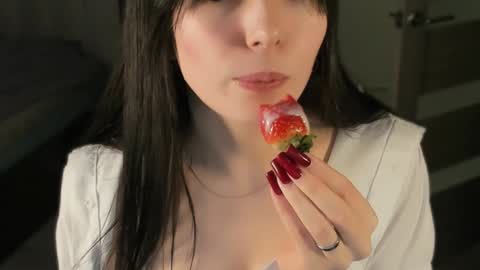 Julieta or Jully online show from 12-07-24, 09:11