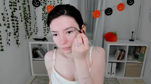 Julieta or Jully online show from 10-31-25, 05:41