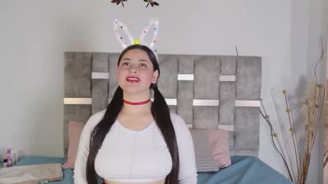 Snapshot of julietatorres_ chatting on 11-06-25, 04:24 julietatorres_ online show from 11-06-25, 04:24