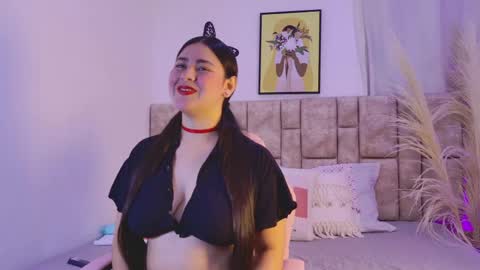 Snapshot of julietatorres_ chatting on 11-21-25, 03:05 julietatorres_ online show from 11-21-25, 03:05