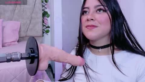 Snapshot of julietatorres_ chatting on 12-05-25, 04:21 julietatorres_ online show from 12-05-25, 04:21