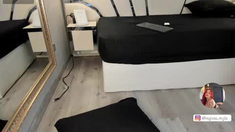 julieth_rojas online show from 09-20-25, 04:57