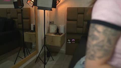 julieth_rojas online show from 07-25-26, 04:21