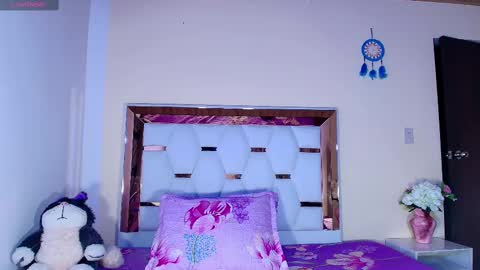 Snapshot of julieth_rossi chatting on 03-05-25, 04:34 julieth rossi online show from 03-05-25, 04:34