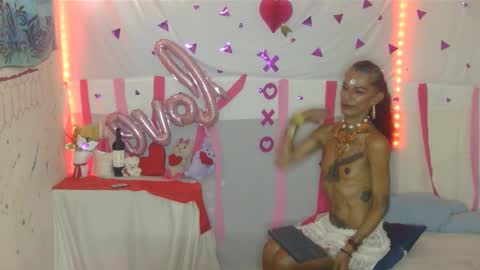 Julieth Wolf online show from 02-11-25, 07:38