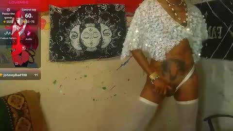 Snapshot of julieth_wolf chatting on 12-02-25, 11:45 Julieth Wolf online show from 12-02-25, 11:45