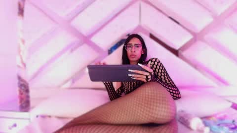   J U L L I E T A F O X   online show from 03-07-26, 09:06