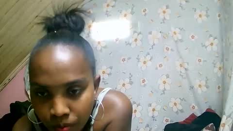 Snapshot of juliette9794 chatting on 09-10-25, 12:16 juliette9794 online show from 09-10-25, 12:16