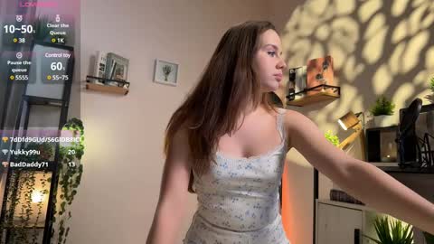 Julie online show from 03-05-25, 04:02