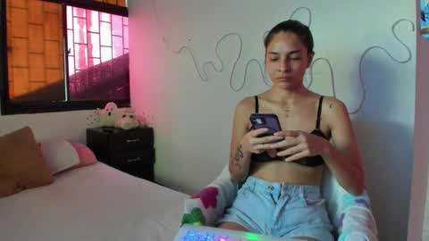 juliette online show from 11-08-25, 04:29