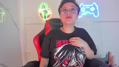 Julieta online show from 10-22-25, 07:35